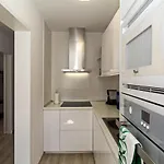 2br Terrace - 10 Min Walk To The