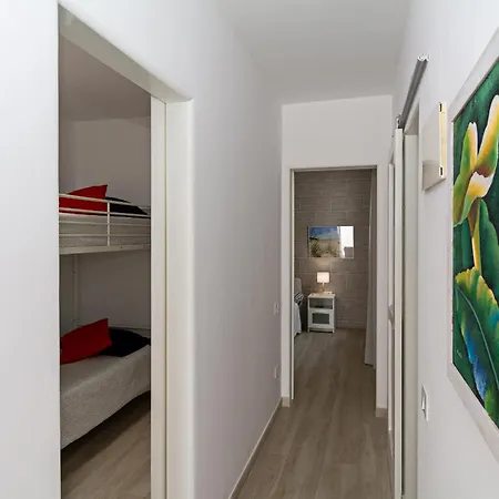 2br Terrace - 10 Min Walk To The Casa de Férias *