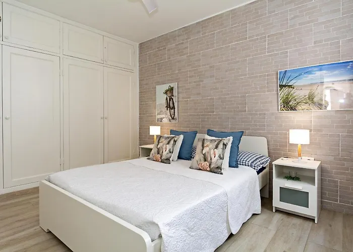 2br Terrace - 10 Min Walk To The Playa Honda (Lanzarote)