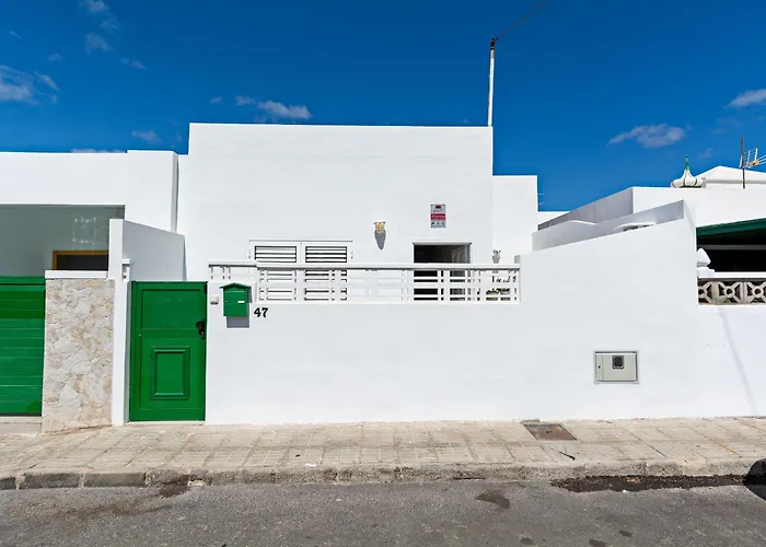 2br Terrace - 10 Min Walk To The Playa Honda (Lanzarote)