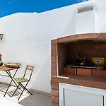 2br Terrace - 10 Min Walk To The Holiday home