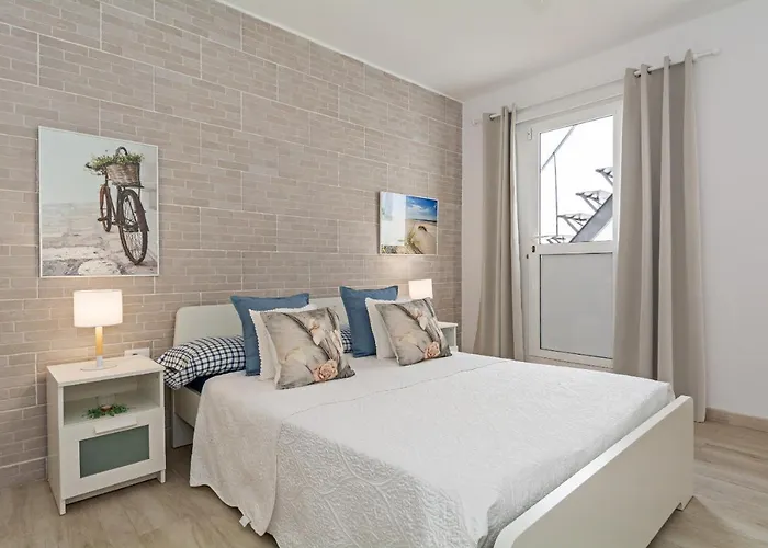 בית נופש 2br Terrace - 10 Min Walk To The